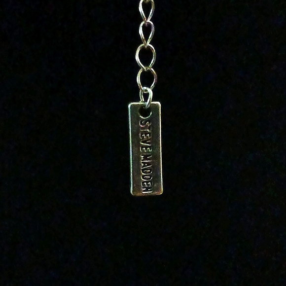 Steve Madden Necklace - Picture 4 of 5